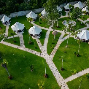 xakluum-eco-glampings.allrivieramayahotels.com/